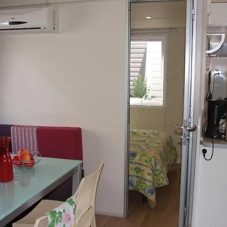 Camping 4 Etoiles - Parc Aquatique - Eebgi0 *