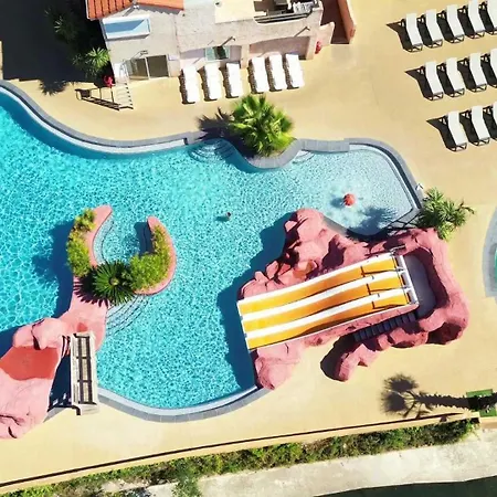 Camping 4 Etoiles - Parc Aquatique - Eebgi0 *